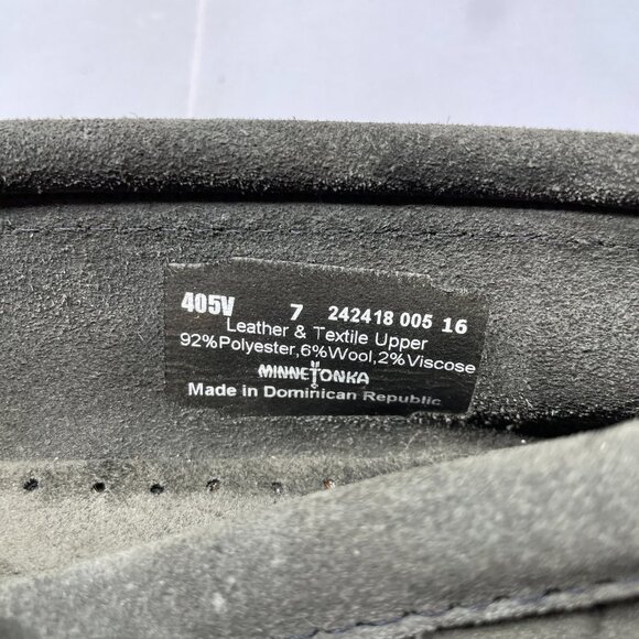 Minnetonka Size 7 Gray Tweed Kitty Moccasin Suede Leather Fringe Rubber Sole - Picture 9 of 9